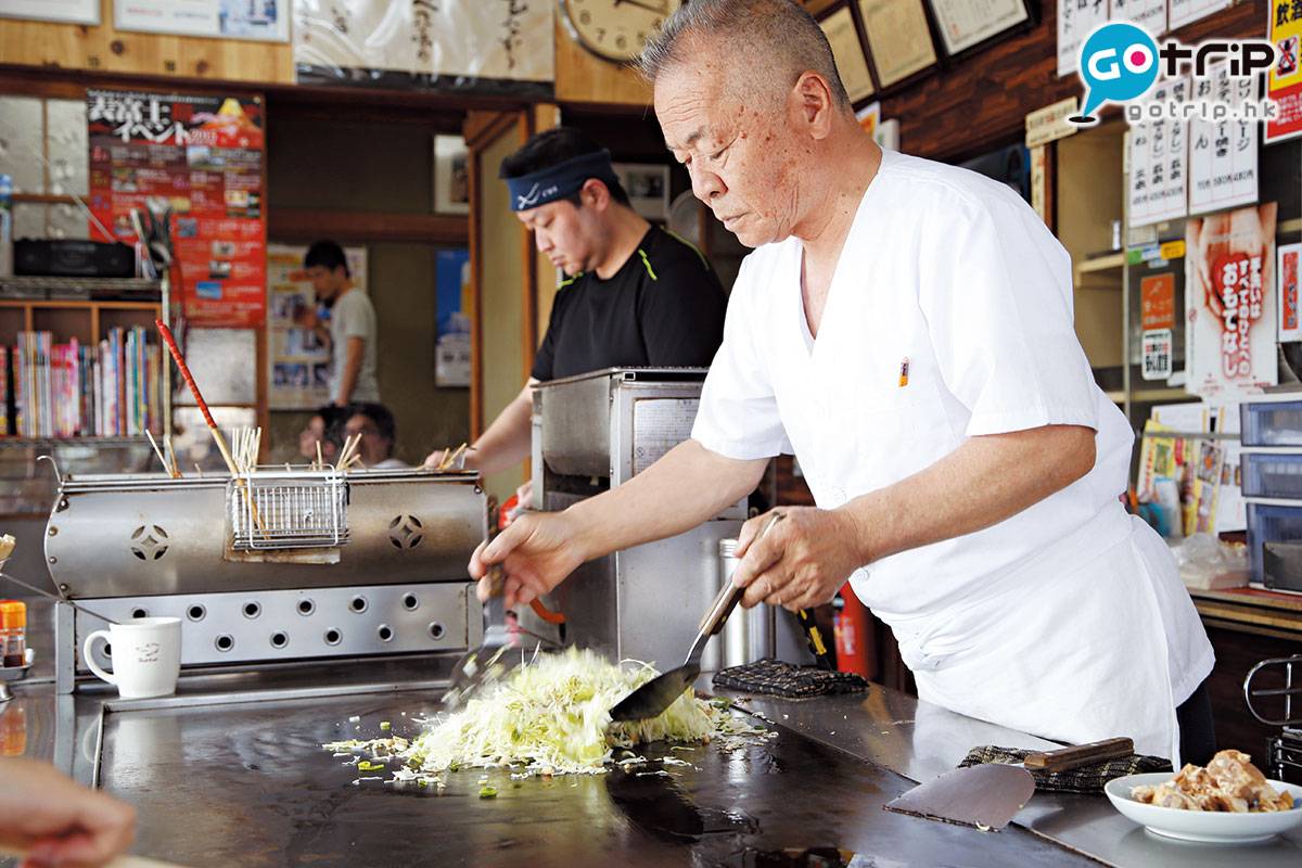 富士山 懶人包 即叫即炒的富士宮炒麵，可以自行選配料。