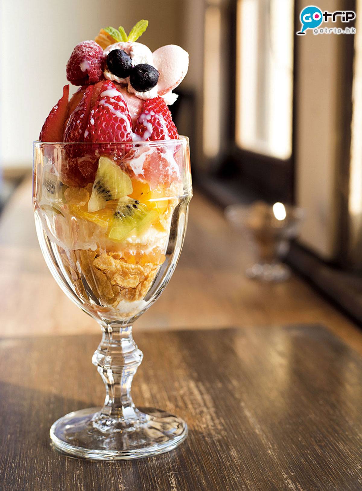 日本櫻花2021 Café主要提供甜品及茶品，必食時令水果五層芭菲（1,000円）。