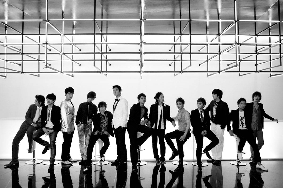 韓娛黑暗史 屬於 SM 公司的 Super Junior 也簽了非常長的合約。