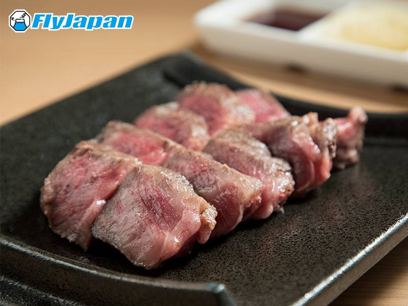 東京燒肉 最好趁中間呈粉紅色半熟狀態品嘗（圖中為3、4人份）。