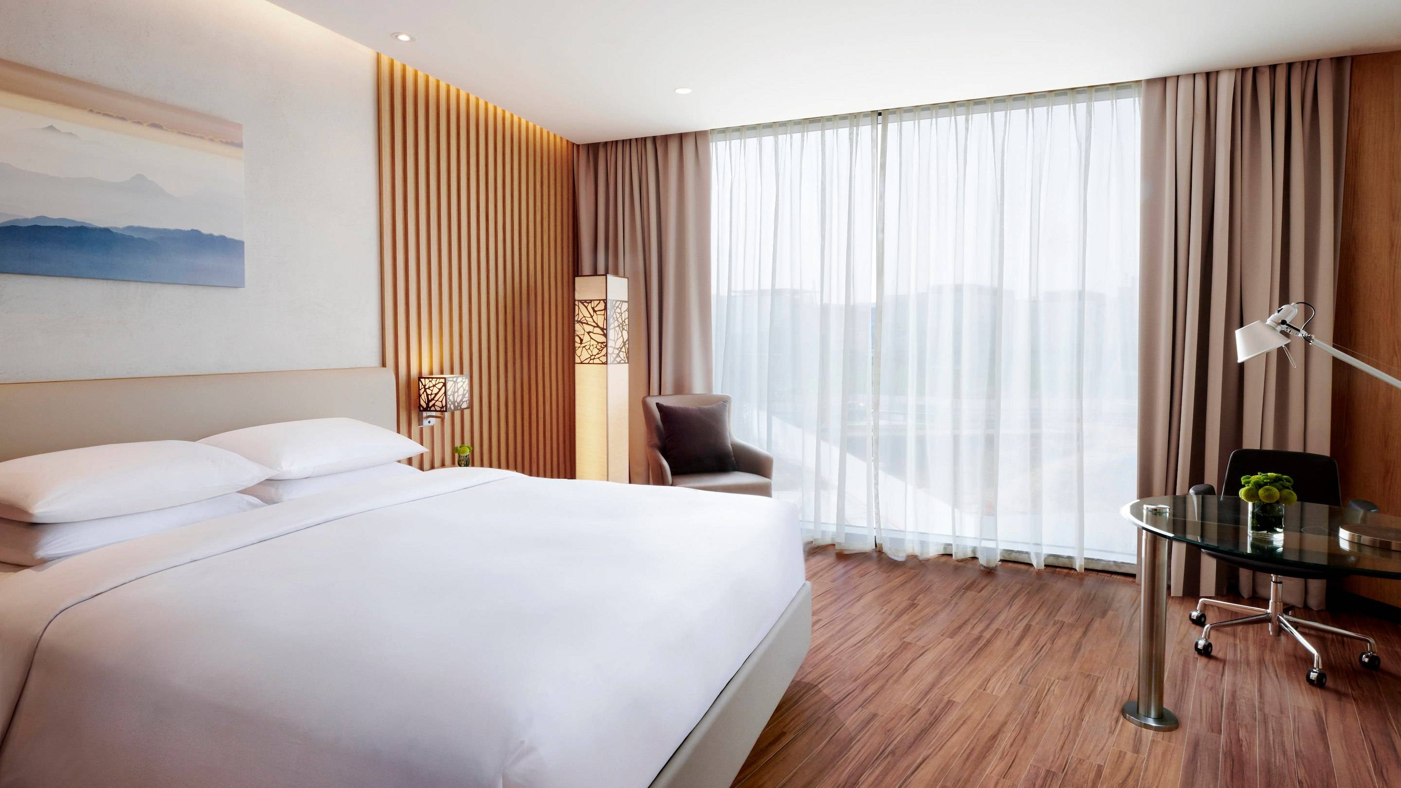 2019首爾新酒店 客房空間很大，足夠打開大行李。