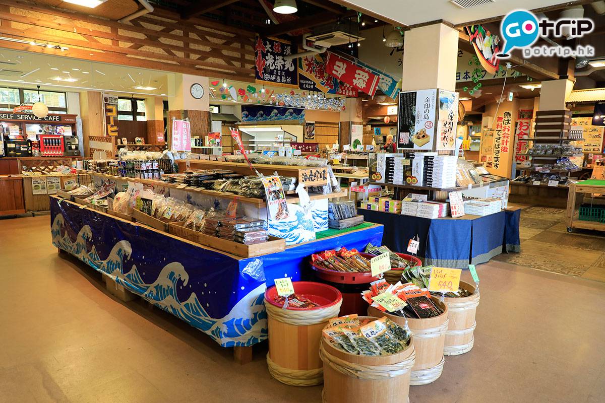 日本櫻花2021 店內有不少加工海產零食及漬物，帶返香港都冇問題。