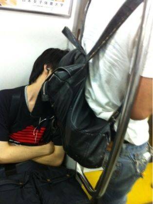 日本電車禮儀 分分鐘一個唔覺意就會整親人！