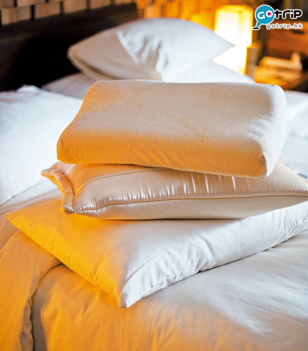 酒店免費租借 大家可以慢慢試，找出一個最適合自己的枕頭。
