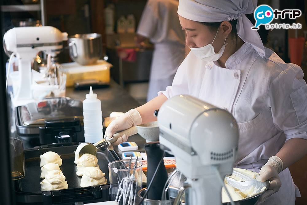 Viennetta千層雪糕 每一次只能做 6 個 pancakes，所以等候時間較長。