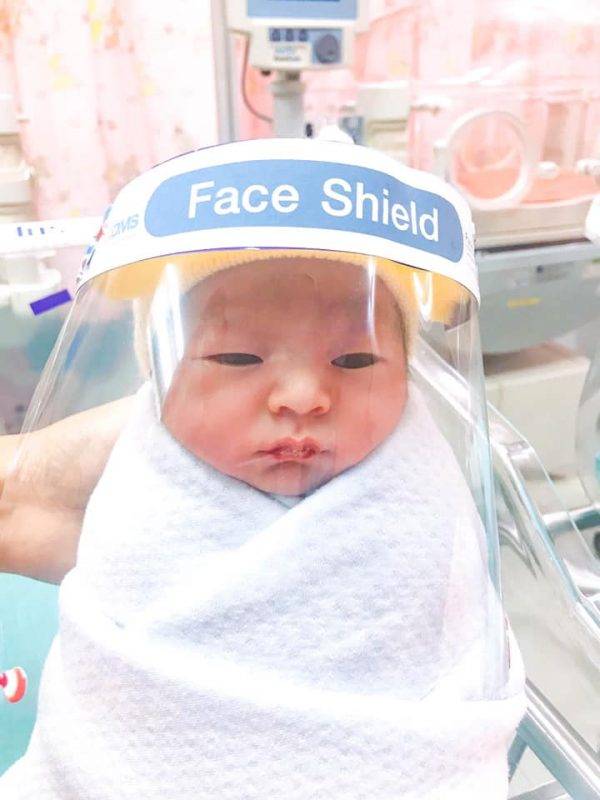 【新冠肺炎】怕初生嬰兒戴口罩易窒息 泰國醫院超貼心舉動網民大讚