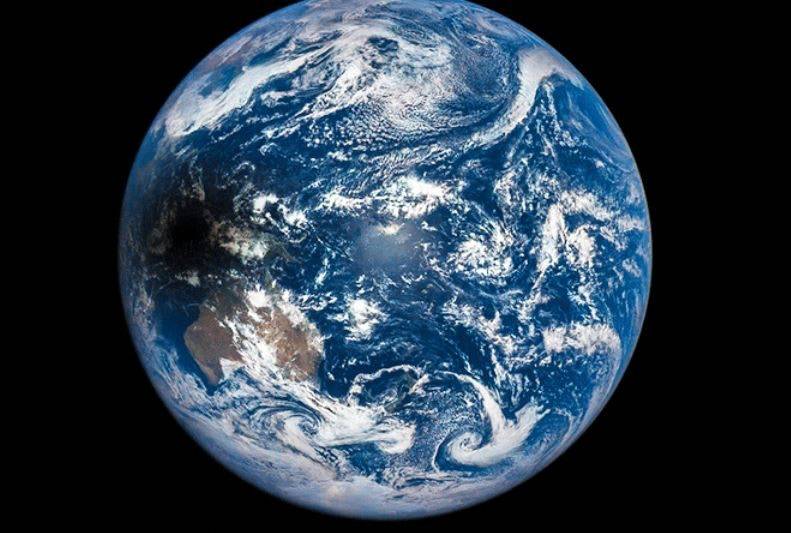 NASA觀測站20周年 網民票選最佳地球照片！