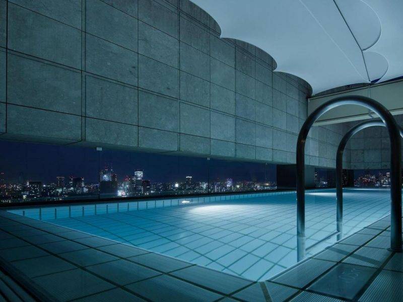 東京酒店排名 酒店內有2個泳池。其中一個泳池可以欣賞都內夜景。