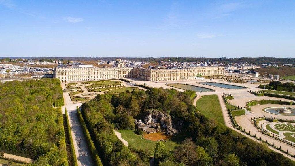 法國凡爾賽宮酒店Le Grand Contrôle位於凡爾賽宮殿園區