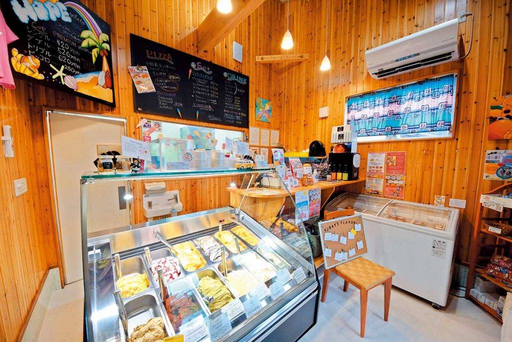 九州好去處 同 場 的「種 子 島Gelato HOPE 」賣種子島產果物雪 糕，每日供應約 款口味。