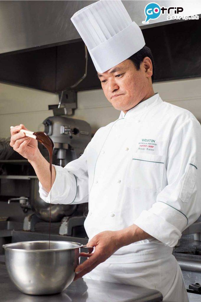 東京美食 行政甜點總廚鈴木一夫擔任酒店行政甜點總廚20年，被傳媒譽為「 甜品自助餐魔術師 」。