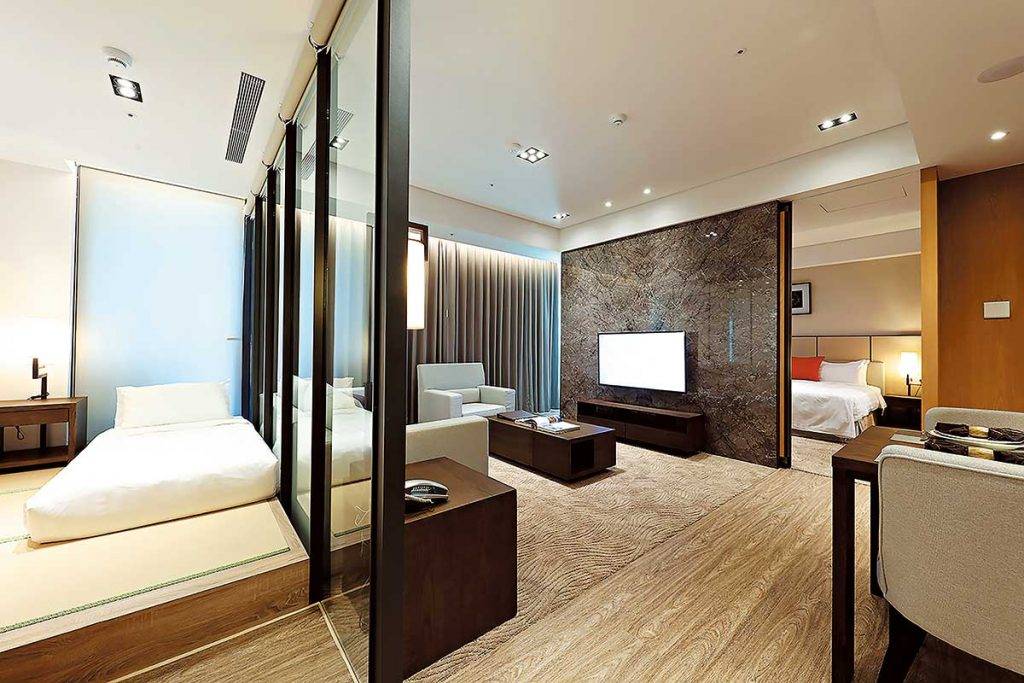 台灣新酒店 入門級的「 土舍 」足足820呎，設有榻 榻米茶室、客廳和廚房等。