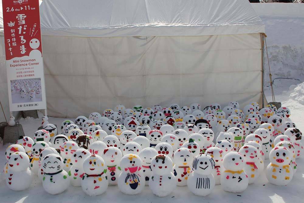 北海道打卡 超可愛雪人每個都各有特色！