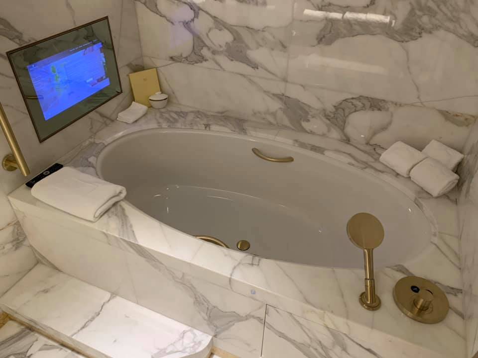 酒店浴缸 