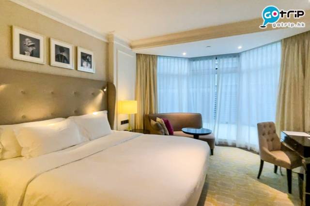 朗廷酒店 朗廷酒店房間設計傳統，用色及擺設則散發出時尚氣息。