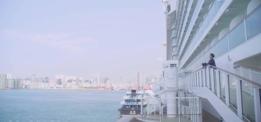 MIRROR MV取景地 《神的女主角》取景 - 星夢郵輪兩側船舷以及船尾位置 