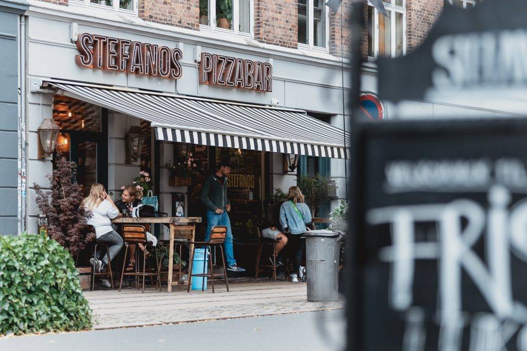 第一位的小區位於全球最幸福國家之一的哥本哈根。（圖片來源：Unsplash@Febiyan）