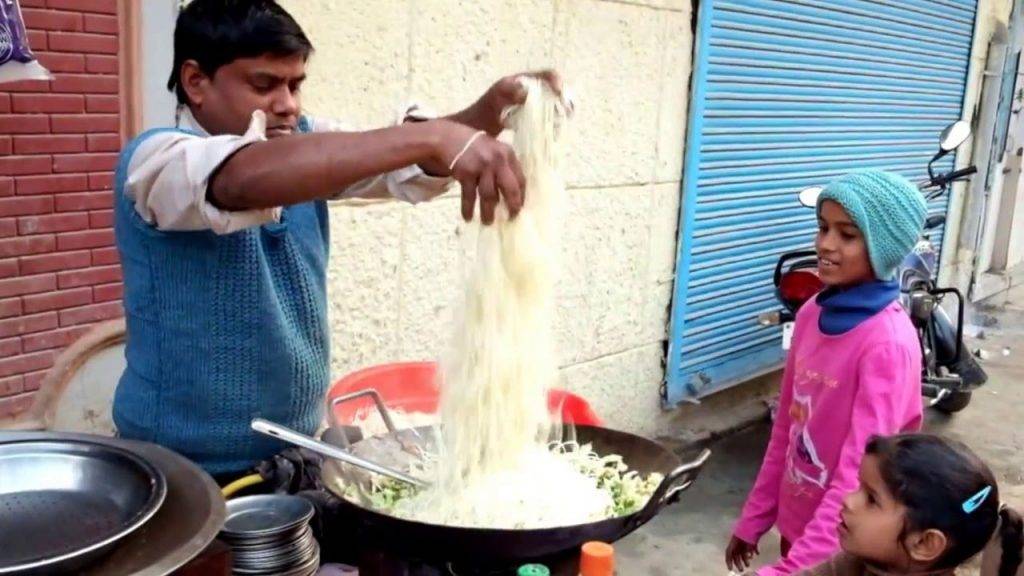 旅行 旅遊 印度的朋友表示千萬不要隨便到當地的市場路邊攤吃東西