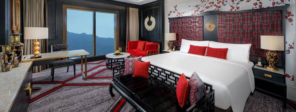 澳門酒店2022 Karl Lagerfeld酒店房設計和用色都非常大膽。