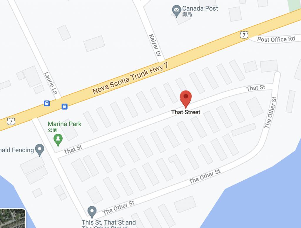 曼谷 加拿大Porters Lake附近有三條街，名稱剛好為「This Street」、「That Street」及「The Other Street」