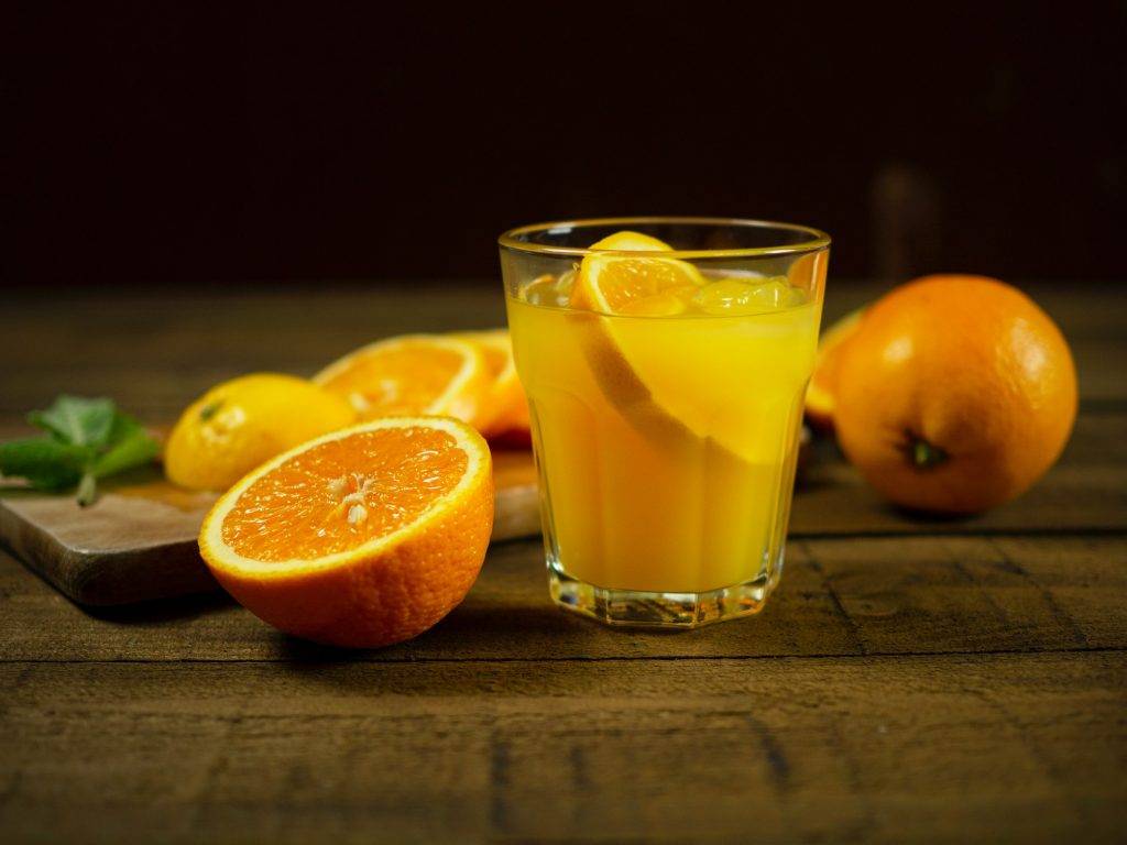 自助餐 有營養師指鮮奶與橙汁混合飲用時並不會令人體感到不適
