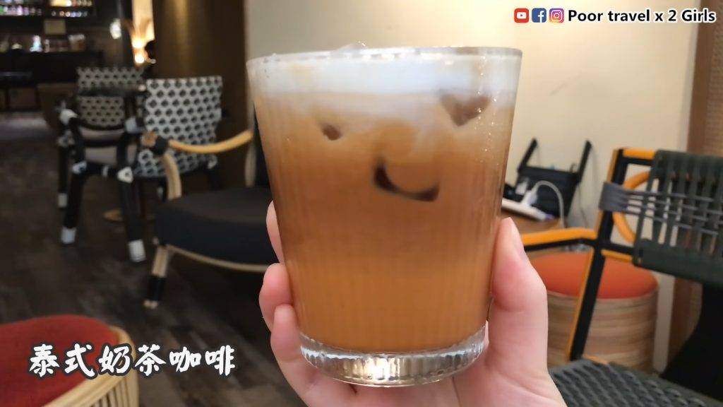 cafe 弄錯成「凍泰式奶茶咖啡」。