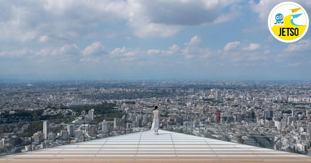 東京門票優惠 頂樓寬敞的開放空間，幾乎可以看到東京360度全景。