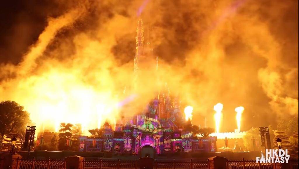 迪士尼 猶如城堡大爆炸。
