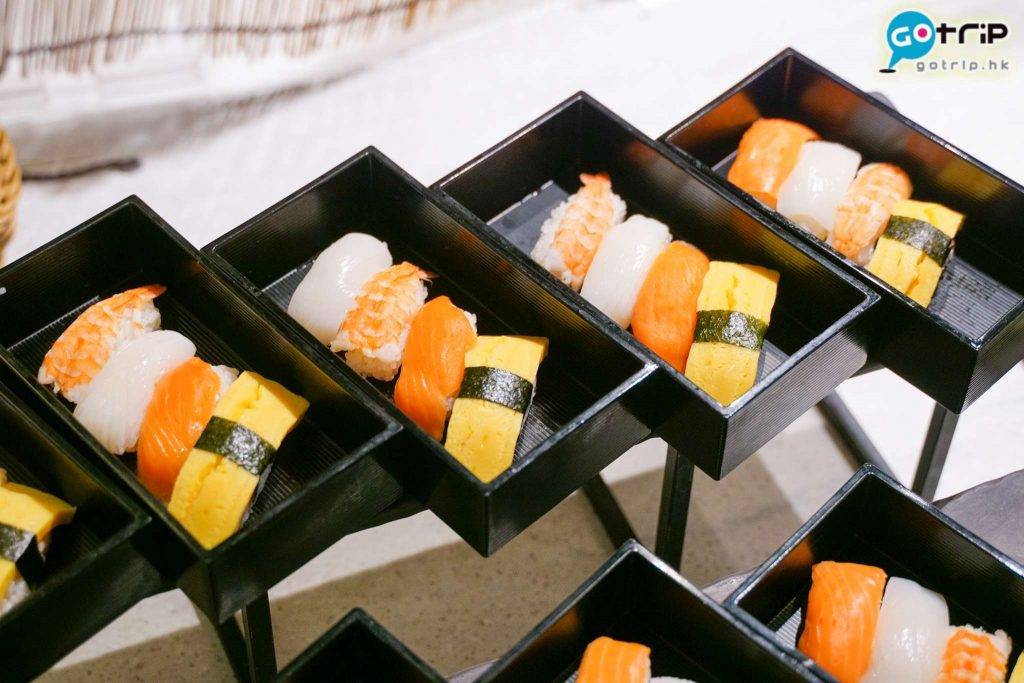 沖繩酒店 手握壽司餐盒。