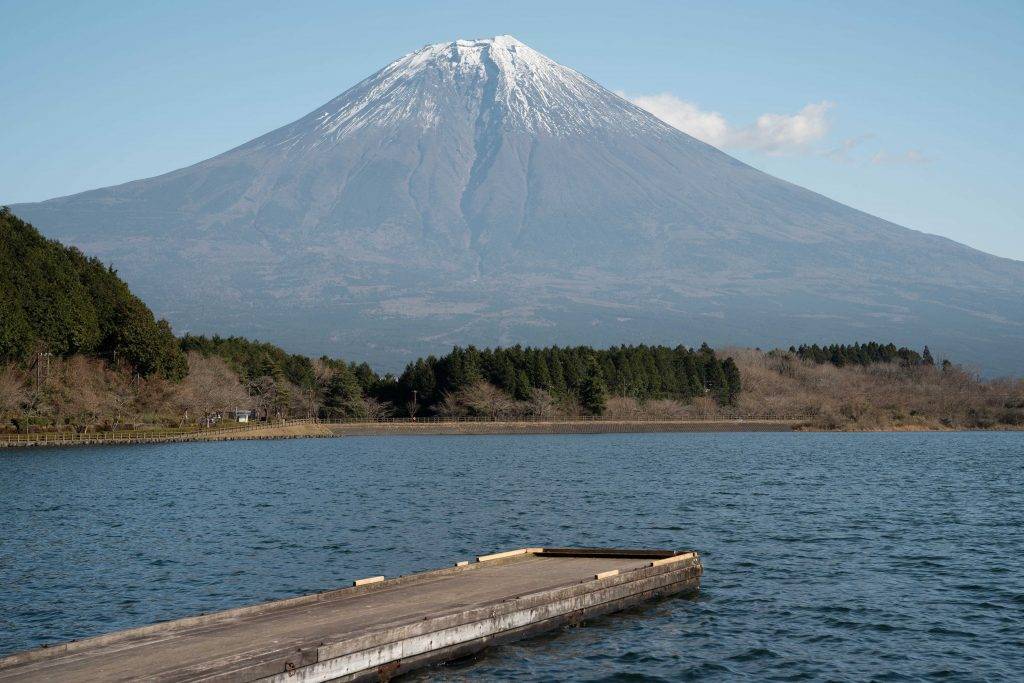 富士宮市 景點推介 每年4月至8月，田貫湖還有機會看到鑽石富士。
