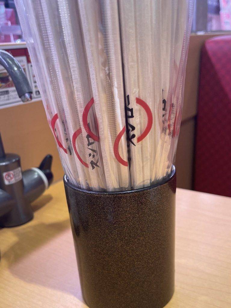 日本 壽司郎 筷子也換成免洗筷子