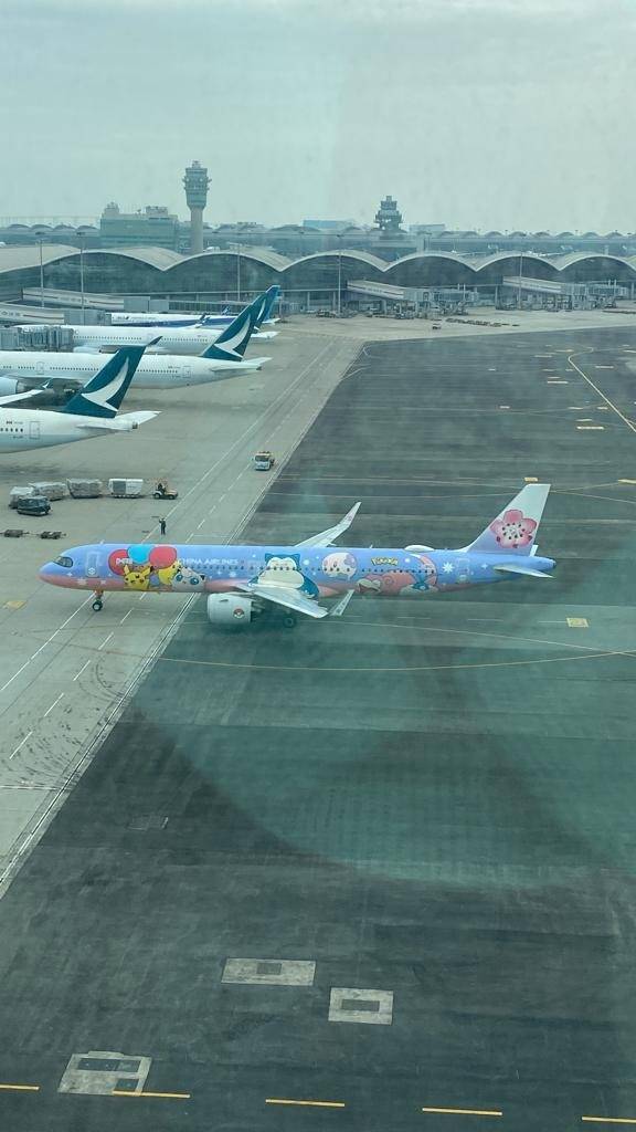 航空公司比較 中華航空 比卡超彩繪機 CI