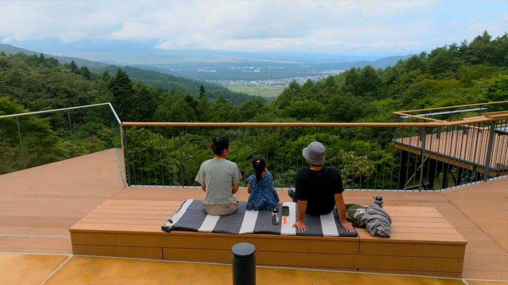 富士山展望台 展望台往外望的景色。