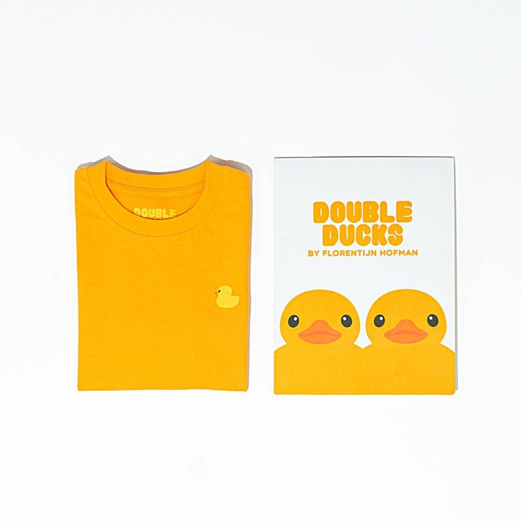 黃鴨2023香港 DOUBLE DUCKS 兒童限定款T恤黃色）HK$280