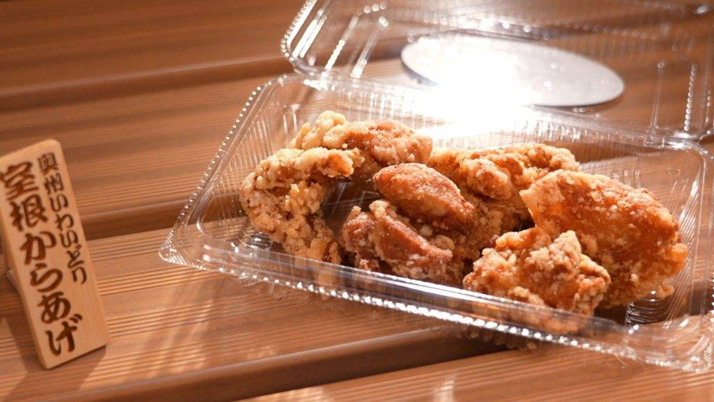 東京美食 美食推介 老闆非常講究食材的品質，選用自家農場飼養的雞隻的雞髀肉。