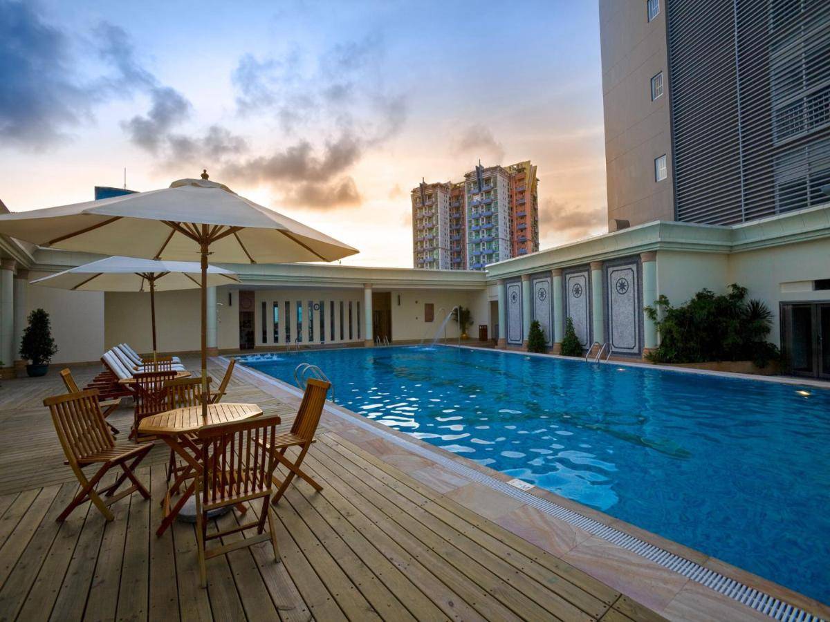 珠海酒店 住客可免費享用露天泳池