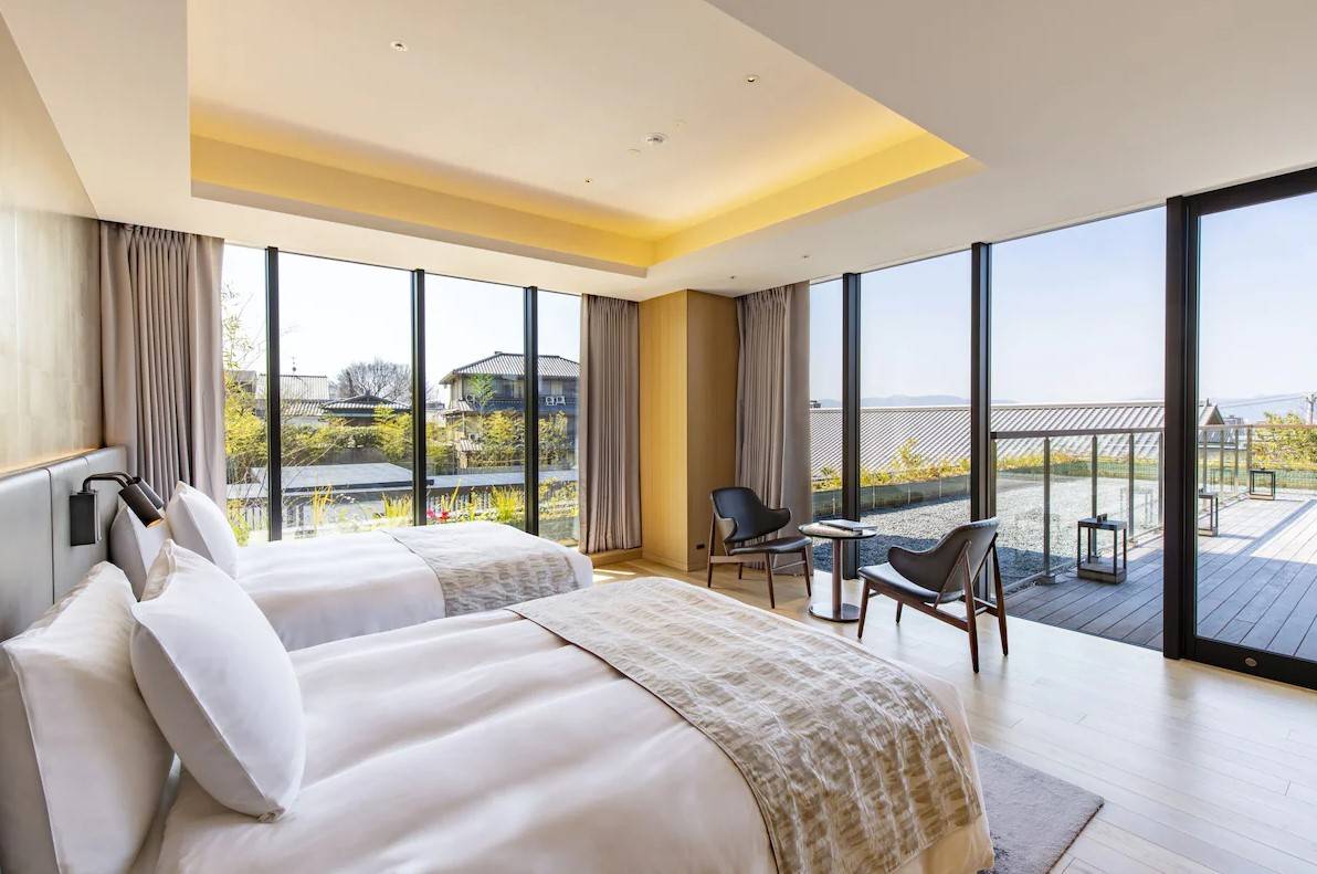 京都酒店推介 京都新酒店 附設露台的雙床房，可以獨佔美景