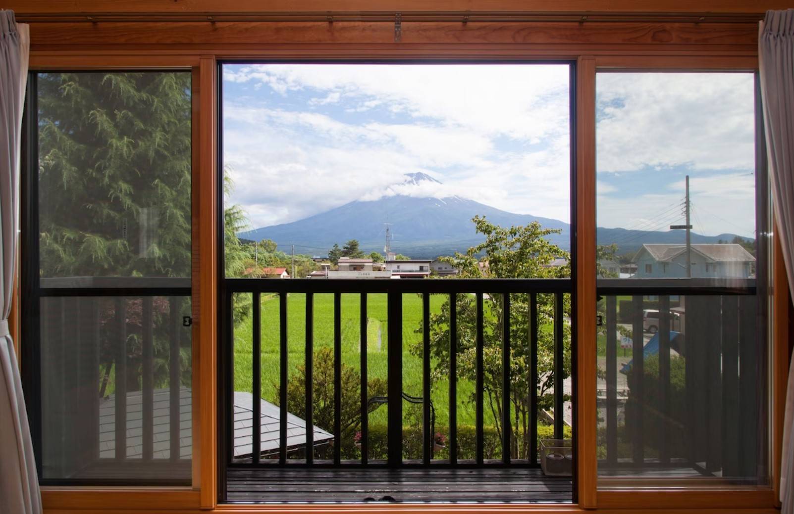 河口湖酒店 從別墅就能欣賞到富士山的美