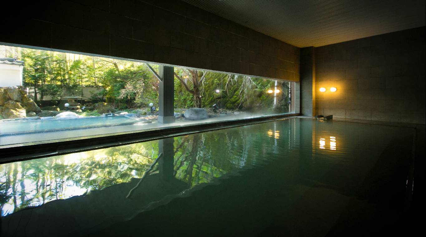 登別溫泉酒店 旅館也有能欣賞到庭園風景的大浴場