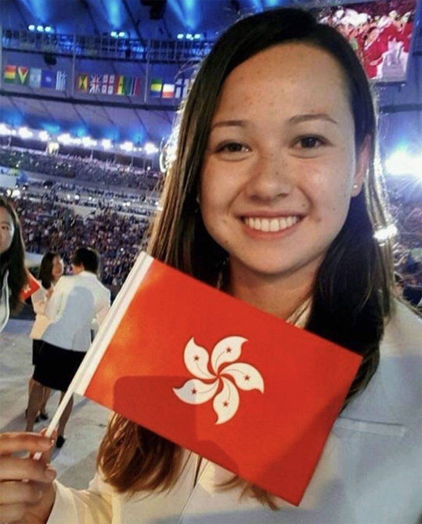 何詩蓓 香港飛魚 雖然可選擇代表愛爾蘭出戰，但在香港土生土長的何詩蓓表示為能代表香港在東京奧運出戰而感到自豪。
