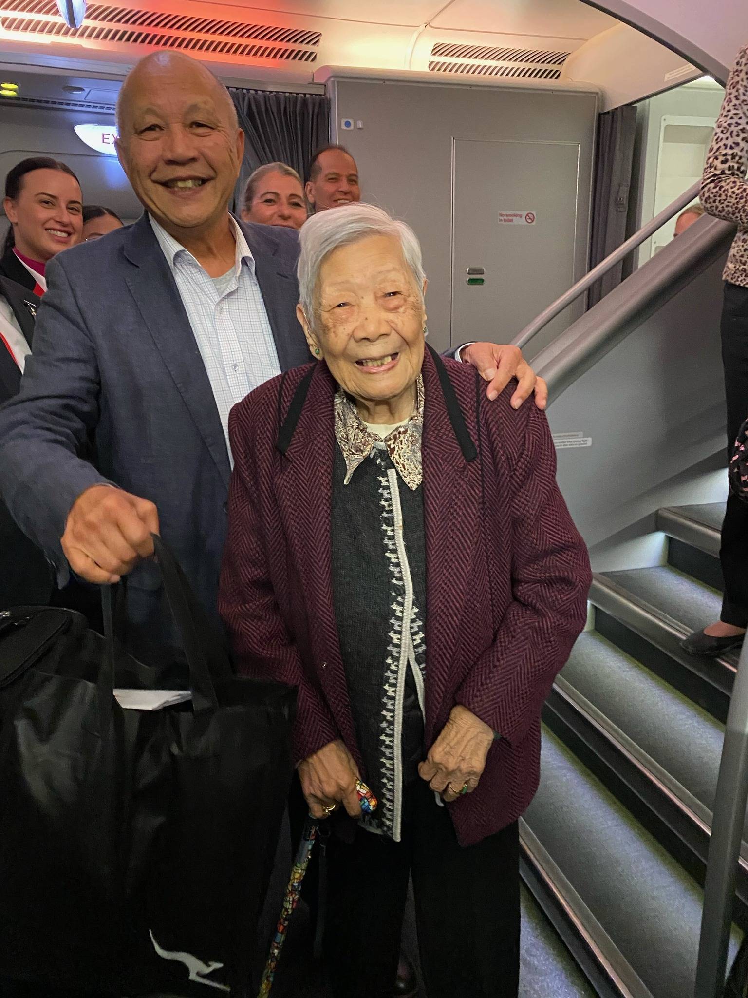 103歲 香港婆婆 飛機 高齡 103歲香港婆婆打破澳洲航空最年長乘客紀錄！