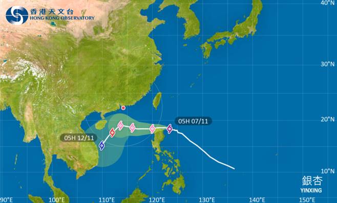 銀杏會在今明兩日橫過呂宋海峽並進入南海，在週末期間向偏西方向移動，橫過南海北部