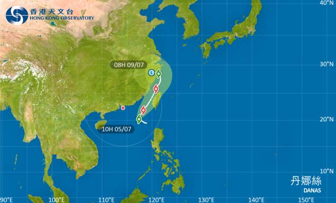 熱帶氣旋丹娜絲今明兩日會在南海東北部緩慢移動並逐漸增強，隨後會加速向東北方向移動，大致移向台灣西部沿岸至台灣海峽一帶