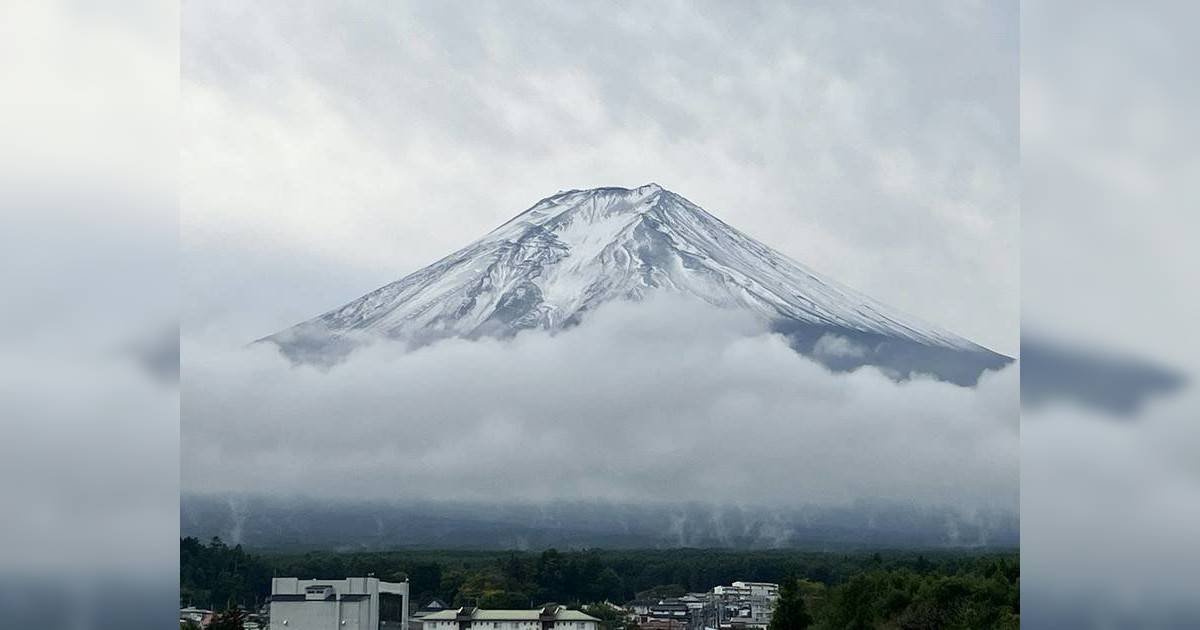 富士山 初冠雪