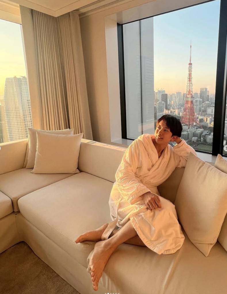 旅遊kol 豪宅成交 (圖片來源:Instagram@siuc.flyformiles)