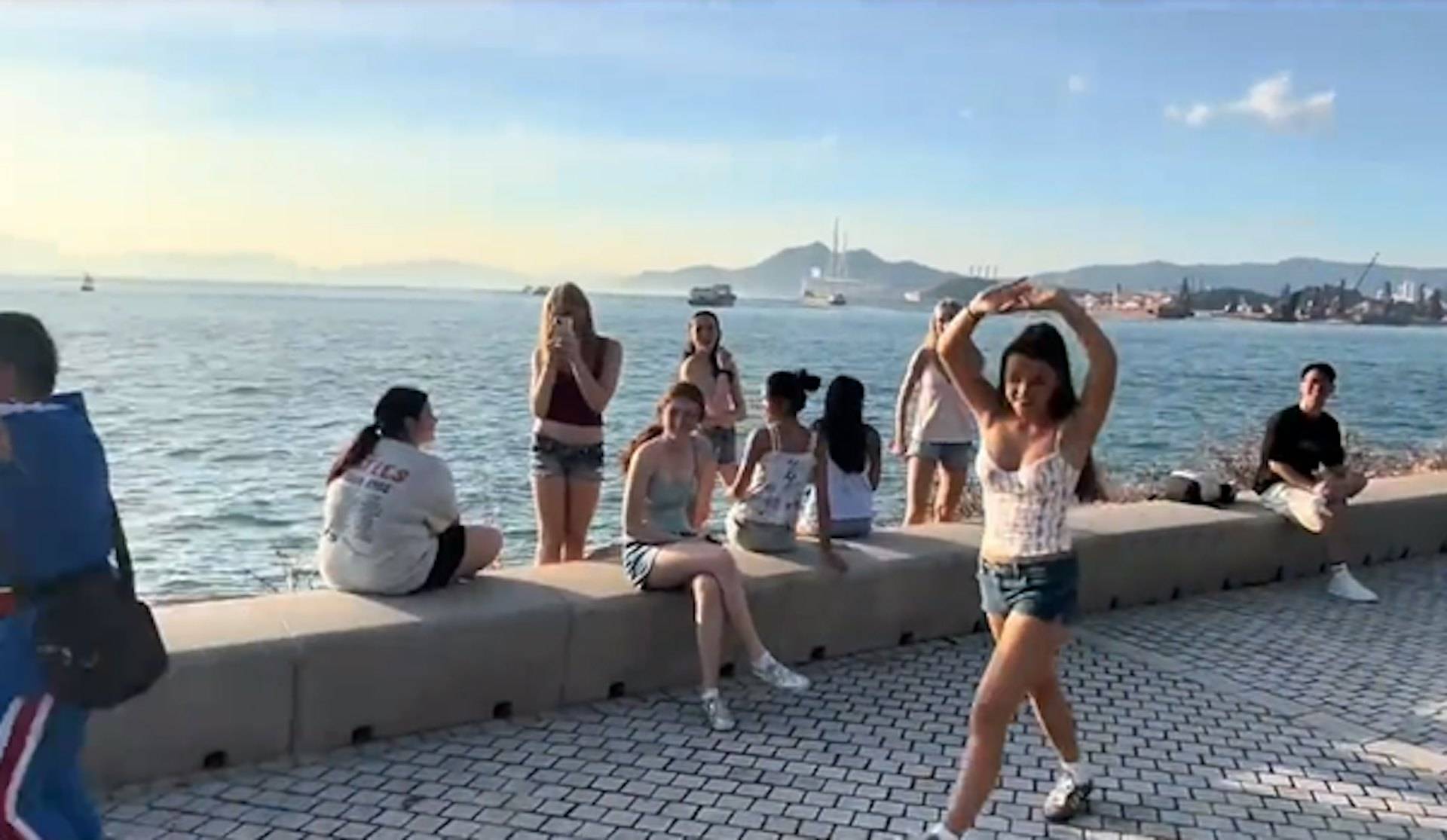 暴走團 內地遊客 (圖片來源:影片截圖)