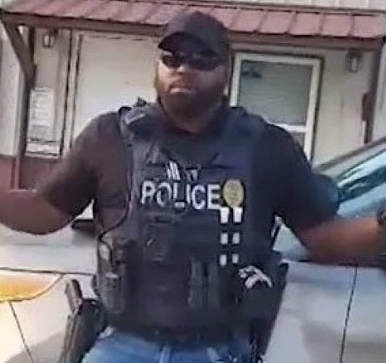 美國警察 寵物權益 (圖片來源:KOMU-TV)