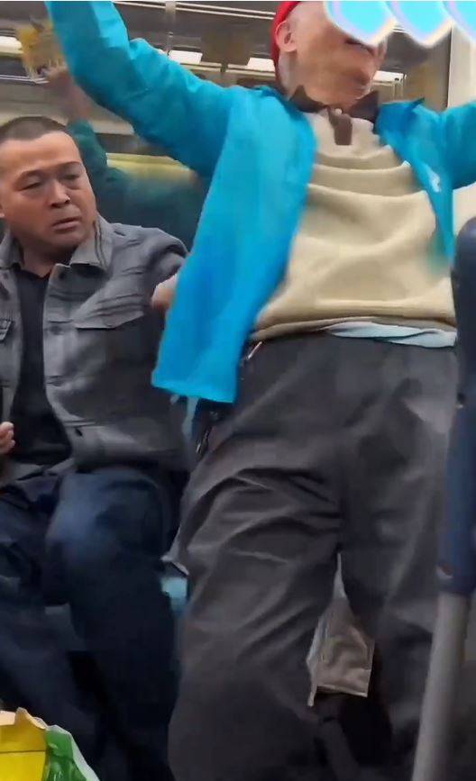 地鐵爭議 讓座糾紛 (圖片來源:抖音@中安在線)